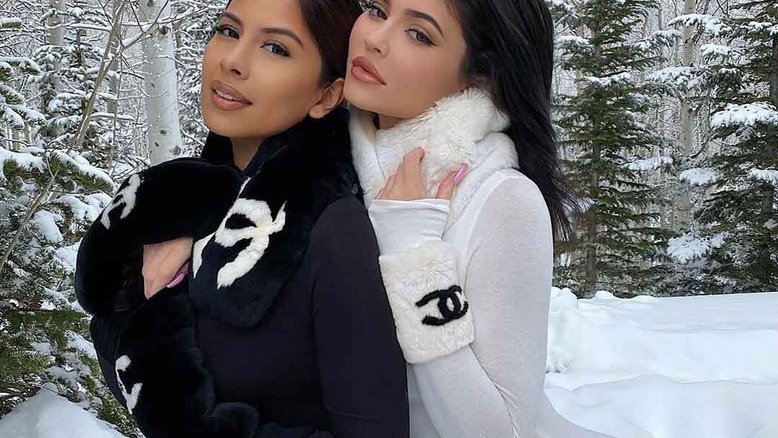Kylie Jenner no meio da neve provoca fãs com macacão justo e revelador