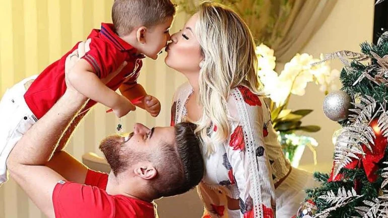 Natália Toscano, esposa do sertanejo Zé Neto mostra Natal da família
