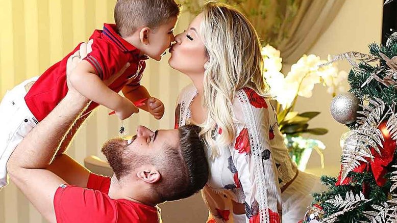 Natália Toscano, esposa do sertanejo Zé Neto mostra Natal da família