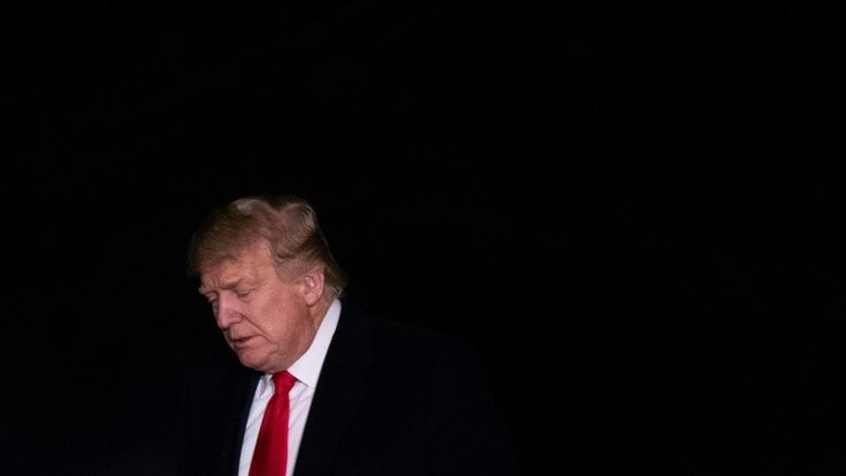 Democratas acusam Trump de 'flagrante' abuso de poder