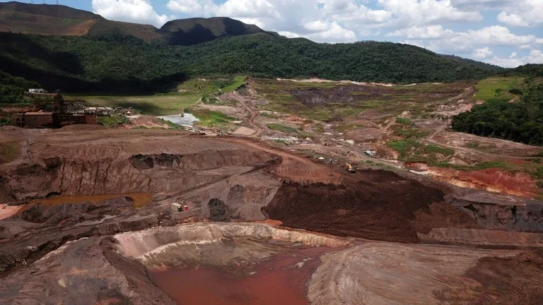 Minas tem 42 das 45 barragens de mineração interditadas no país