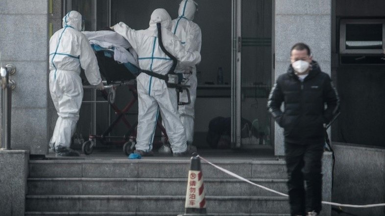 China tem terceiro caso fatal com novos vírus e quase 140 casos novos