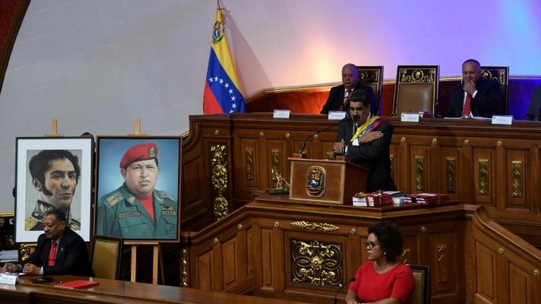 Maduro está aberto a acompanhamento internacional durante legislativas na Venezuela