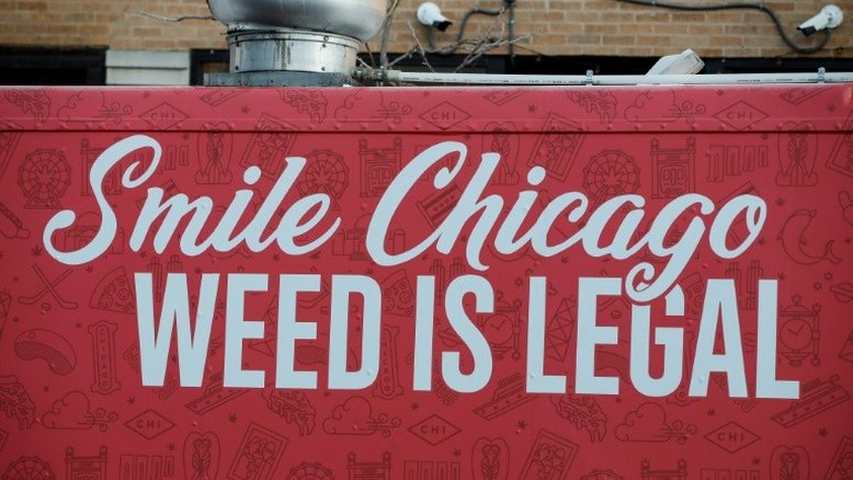 Na primeira semana de legalização, demanda por maconha explode em Illinois