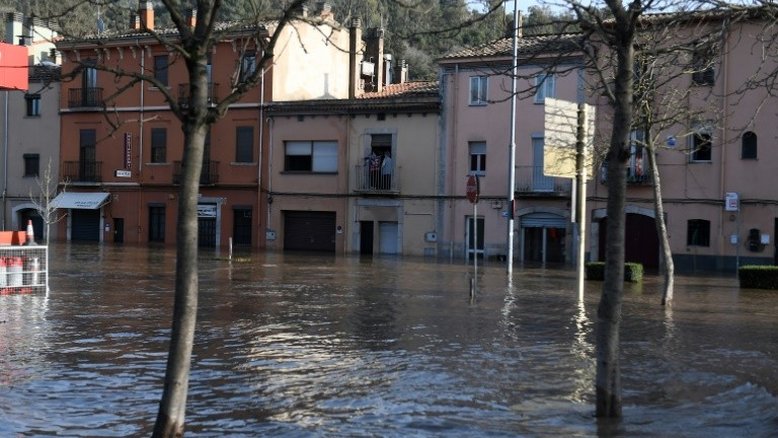 Tempestade deixa nove mortos na Espanha e buscas por desaparecidos continuam