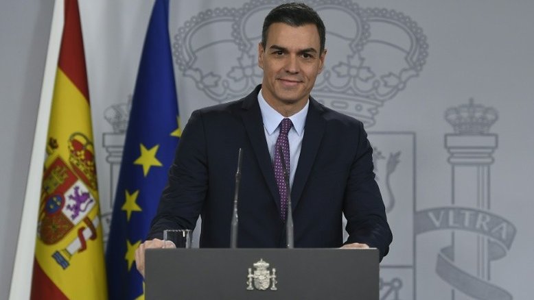 Sánchez inicia governo na Espanha reajustando aposentadoria acima da inflação