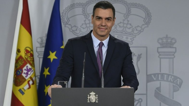Sánchez inicia governo na Espanha reajustando aposentadoria acima da inflação