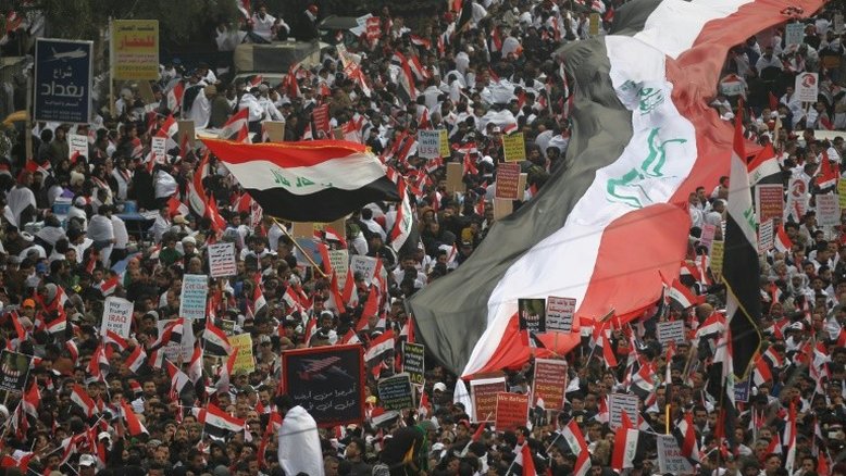No Iraque, dois manifestantes morrem durante protestos que pedem a retirada das tropas americanas