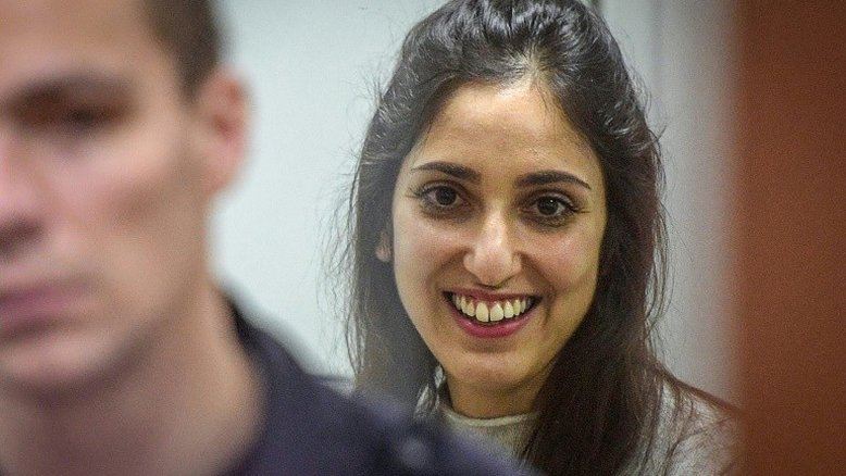 Mulher com cidadania israelense-americana indultada por Putin deixa a prisão