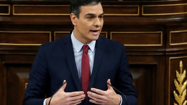 Pedro Sánchez reúne especialistas e esquerda radical em novo governo espanhol