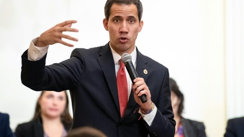 Guaidó pede unidade à diáspora venezuelana em Paris após reunião com Macron