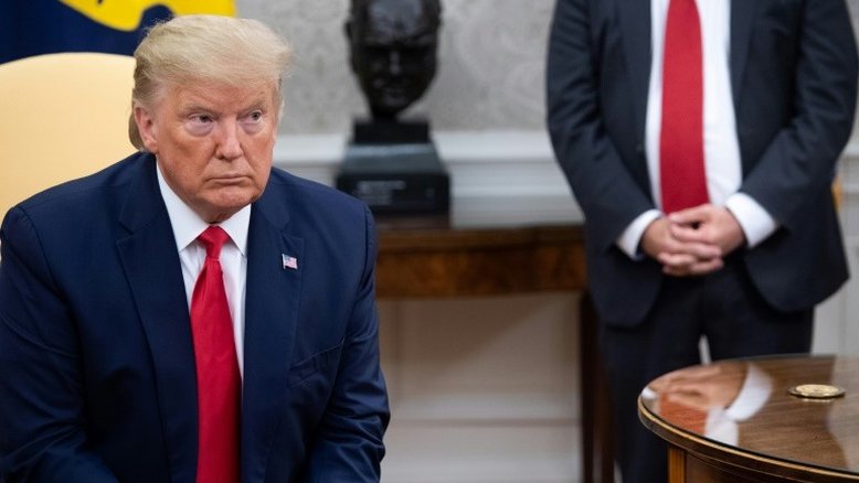 Trump é mal visto no mundo, mas EUA despertam opinião favorável, diz relatório