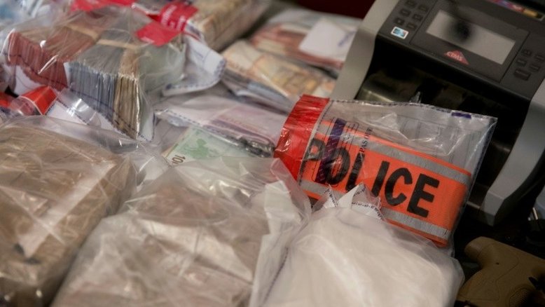 Polícia grega apreende uma tonelada de cocaína vinda do Caribe