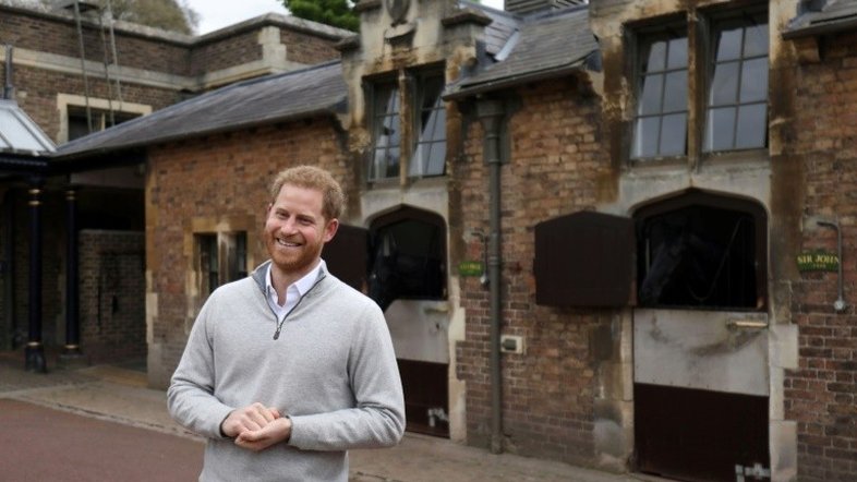 Harry e Meghan, um casal moderno incomodado com as pressões da realeza