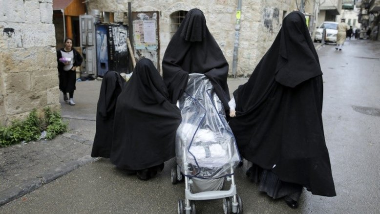 Rabino ortodoxo é preso suspeito de escravizar 50 mulheres em Israel