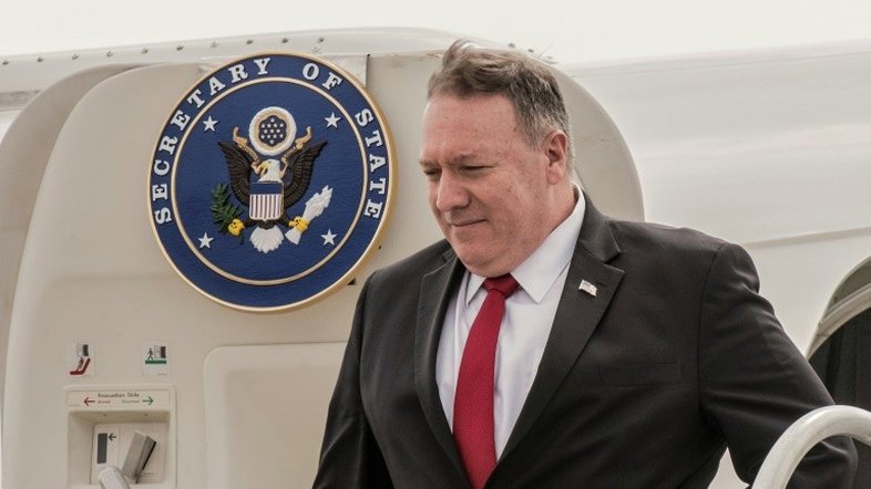 Trump continua comprometido a tirar Maduro do poder, diz Pompeo