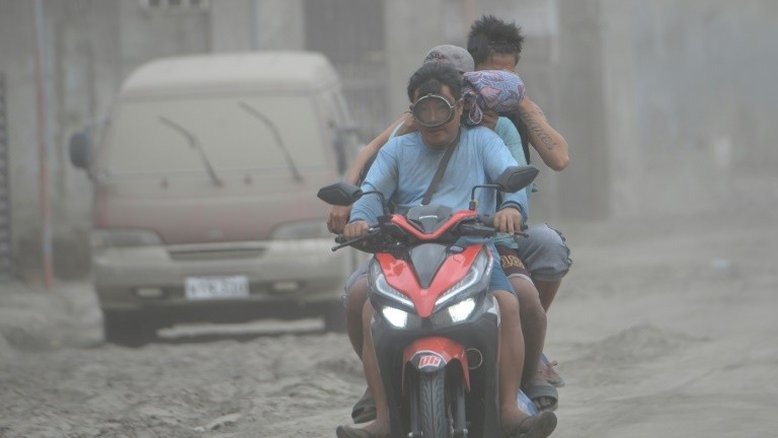 Autoridades pedem aos filipinos que permaneçam longe do vulcão