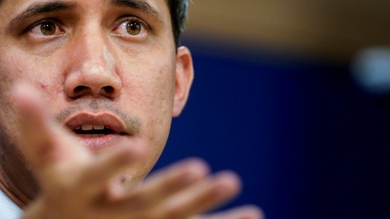 Em Davos, Guaidó pede ajuda contra 'ditadura' de Maduro na Venezuela