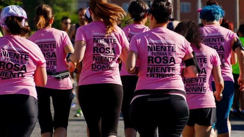 Mulher correndo corrida