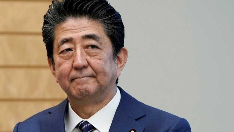 Premiê japonês pede fechamento temporário de escolas por coronavírus