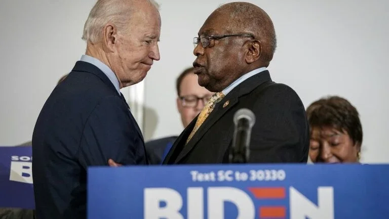 Biden ganha apoio-chave em corrida democrata à Casa Branca