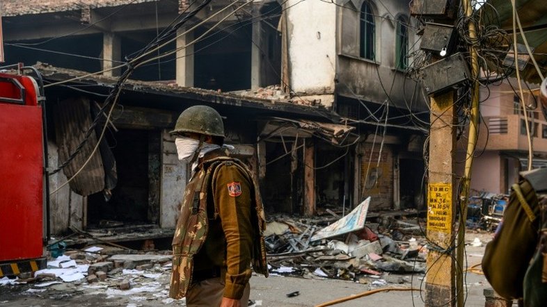 Premiê da Índia pede paz após confrontos violentos entre hindus e muçulmanos