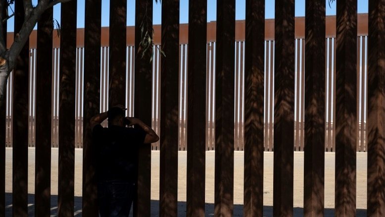 Pentágono libera US$ 3,8 bilhões a mais para muro na fronteira