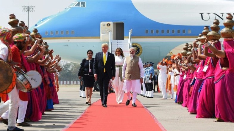 Trump se reúne com Modi durante visita à Índia
