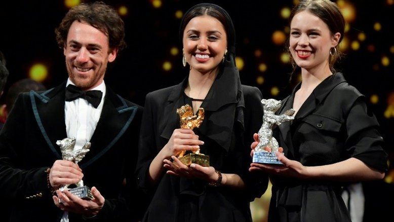Filme de dissidente iraniano conquista Urso de Ouro em Berlim