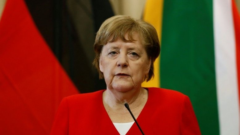 Aliança regional com extrema direita é 'imperdoável', diz Merkel
