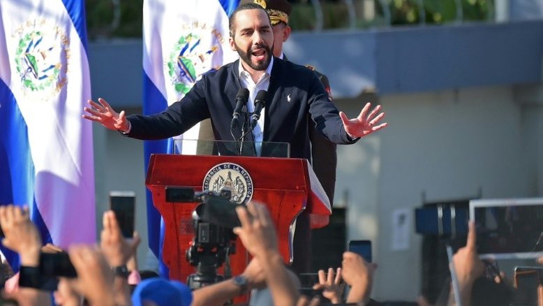 Presidente salvadorenho promete acatar Supremo sobre respeito à Constituição