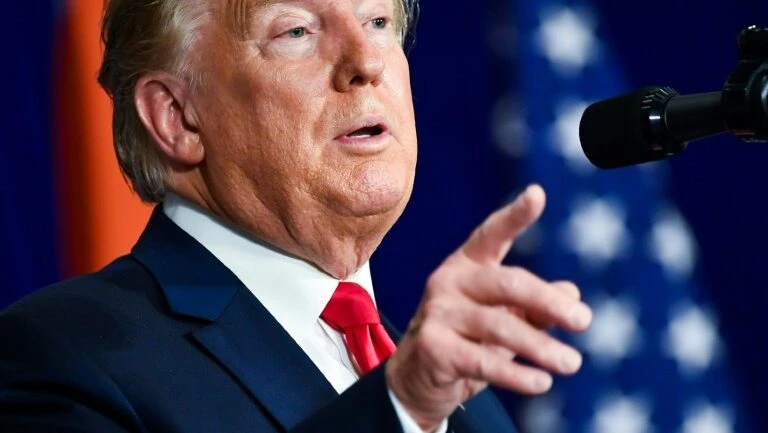 Trump ataca duas juízas da Suprema Corte dos EUA