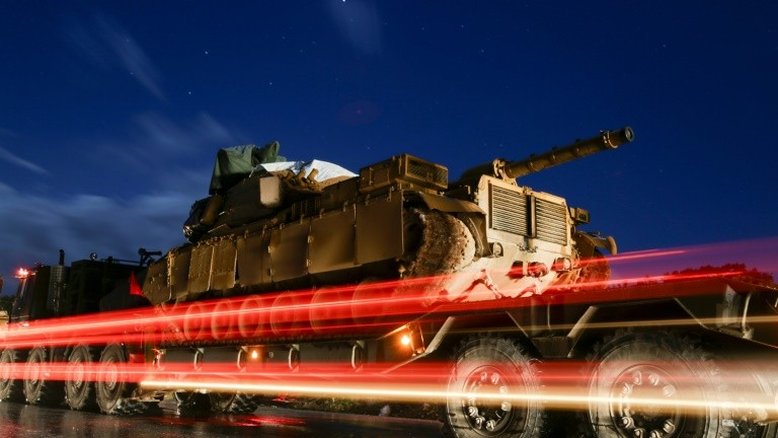 Turquia ameaça responder em caso de ataque a suas posições militares na Síria