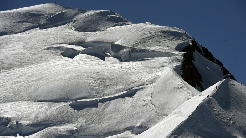 Mont Blanc é vítima de mudanças climáticas e de sua fama