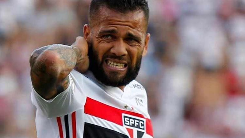 Especialista analisa como ficará a imagem de Daniel Alves após acusação de estupro