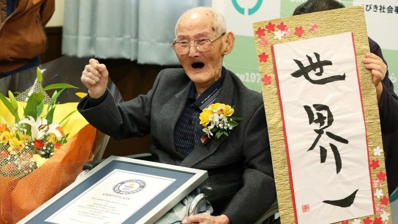 Homem mais velho do mundo morre aos 112 anos no Japão