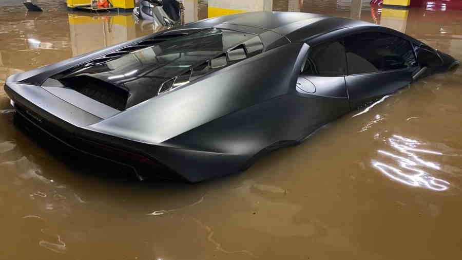 SP: Lamborghini atingida por enchente não tinha seguro - ISTOÉ Independente