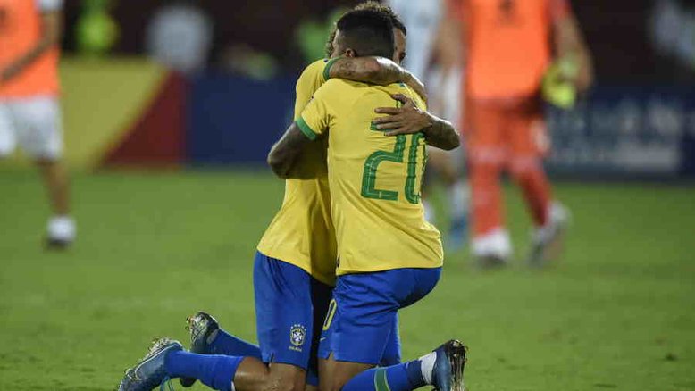 Brasil bate a Argentina por 3 a 0 e conquista vaga olímpica no futebol masculino