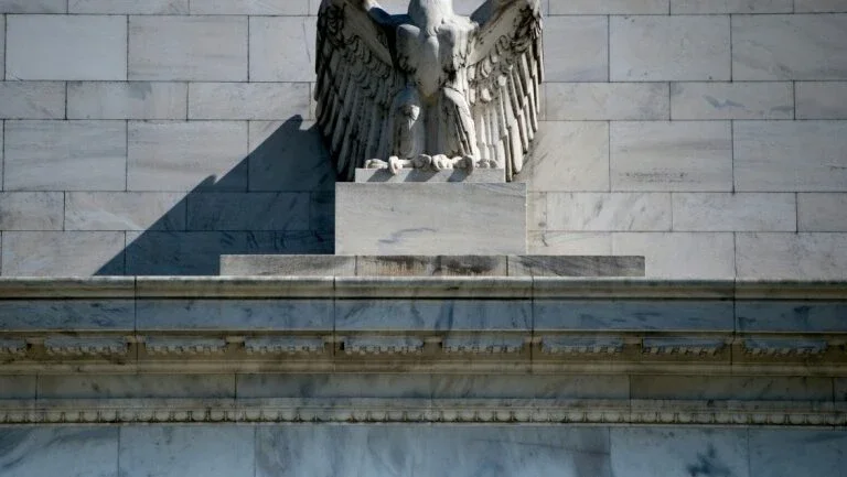 Fed anuncia compra ilimitada de títulos americanos