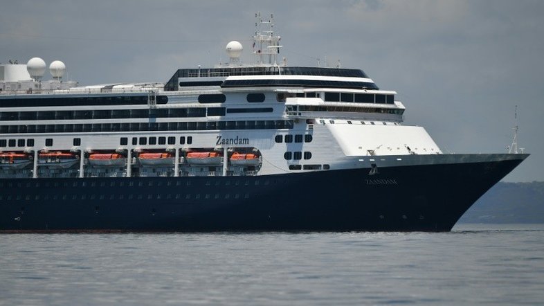 Panamá vai deixar passar por seu canal cruzeiro afetado por coronavírus