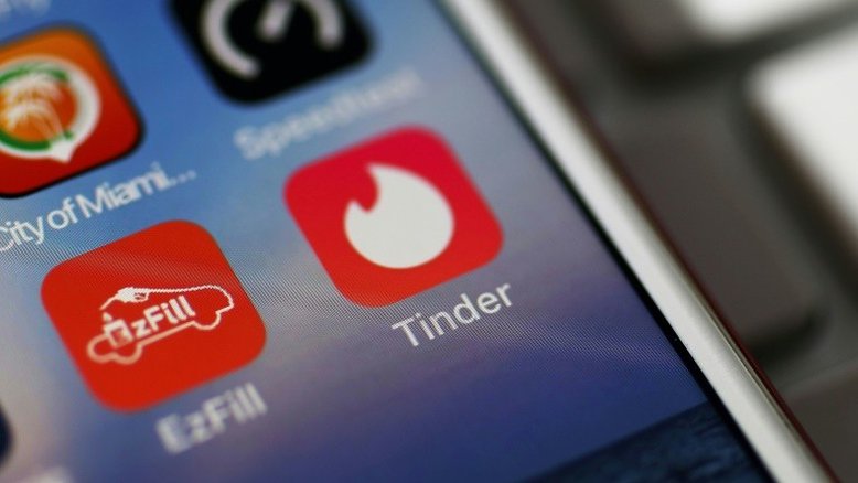 Tinder exigirá selfies de vídeo para verificar identificação de usuários