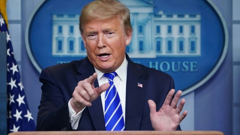 Trump afirma que China não difundiu coronavírus de propósito