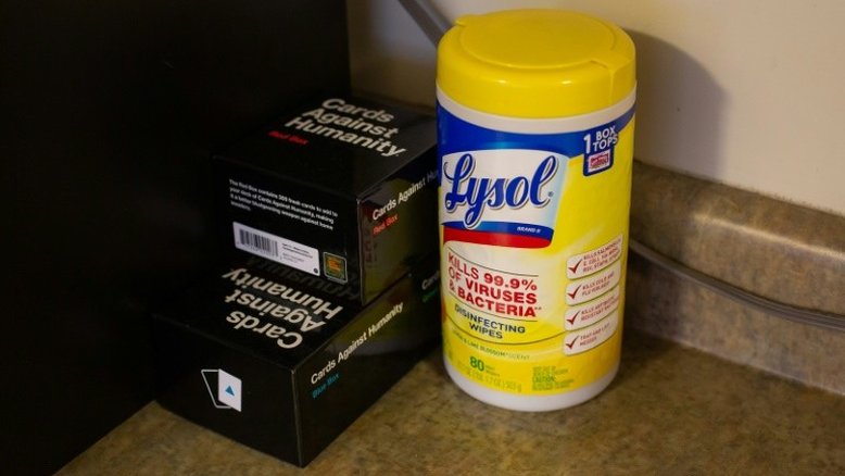 Aumentam casos de intoxicação nos EUA por produtos de limpeza durante pandemia