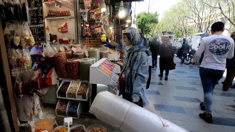 Comerciantes do Teerã, entre o medo do contágio e o temor pela crise econômica