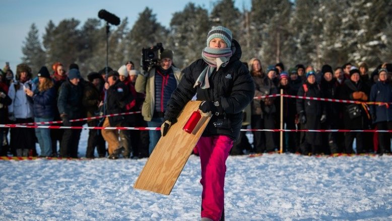 Greta Thunberg doa 100.000 dólares para a luta contra o coronavírus