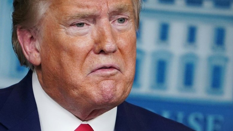 Trump anuncia 'suspensão temporária' de imigração aos EUA por coronavírus