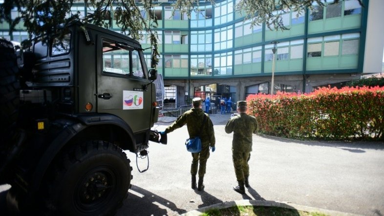 Itália se irrita com Rússia devido a ataques a jornal que questiona ajuda pelo coronavírus