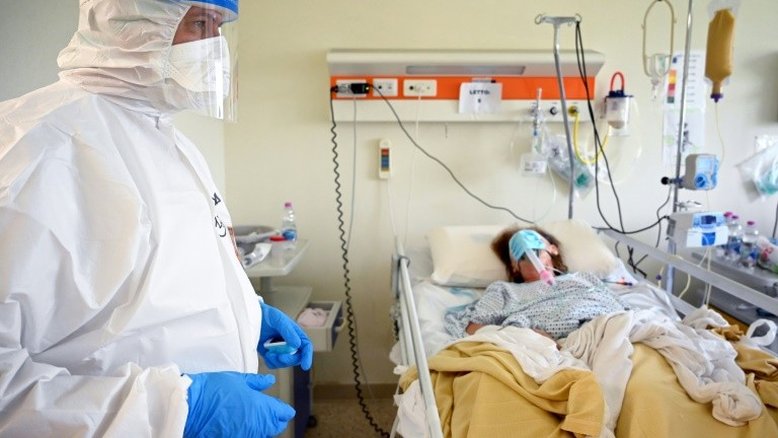 A jornada de Marino, anestesista em uma unidade de COVID-19 em Roma