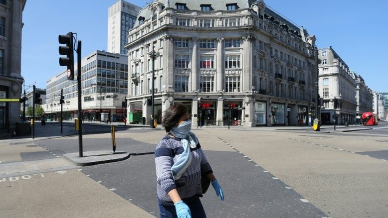 Oxford lança ensaios clínicos para vacina contra coronavírus