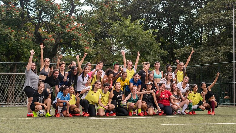 Projeto incentiva futebol feminino por meio de vivência